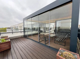 Pergola na taras na dachu Warszawa.webp