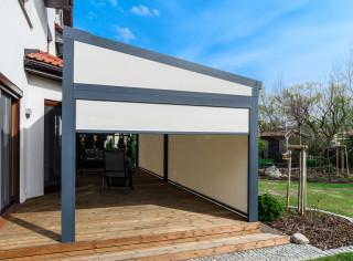 Pergola materiałowa, tkaninowa Lubas premium z zabudową boczną Warszawa 11.jpg