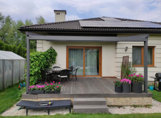 Pergola tarasowa materiałowa Square przyścienna antracyt 1.JPG