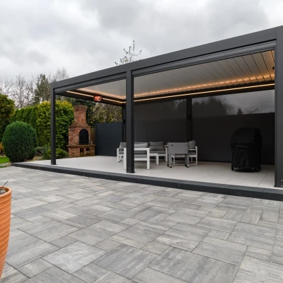Pergola-lamelowa-wolna-refle-4.webp