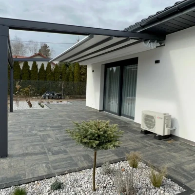 pergola-materialowa-szara-kamienie-5.webp