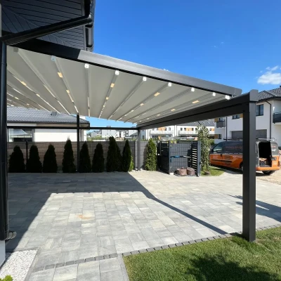 pergola-materialowa-szara-nad-garazem-2.webp