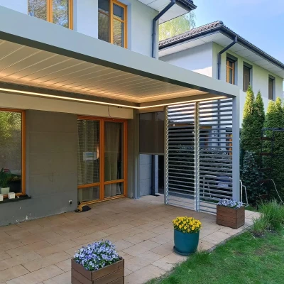 Pergola-lamelowa-jasna-lamel-2.webp