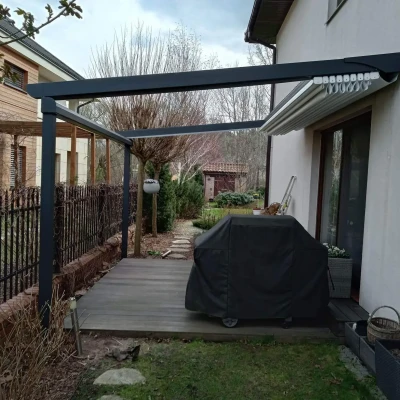 pergola-materialowa-mini-ogrodek-1.webp