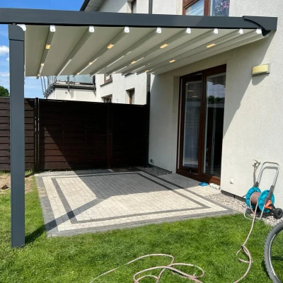 pergola-materialowa-szara-zwyczajna-2.webp