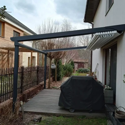 pergola-materialowa-mini-ogrodek-2.webp