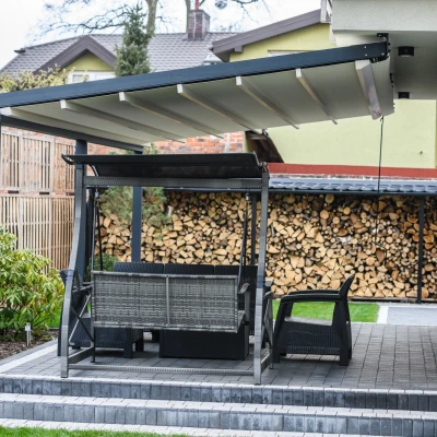 pergola-materialowa-szara-pasy-dom-4.webp