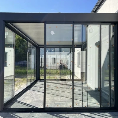 Pergola-lamelowa-ogrodzimowy-2.webp