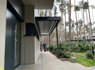 Pergola-lamelowa-waska-3.webp