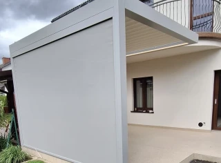 Pergola-lamelowa-biala2-2.webp