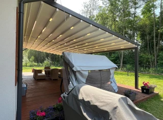 pergola-materialowa-szara-duza-2.webp