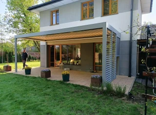 Pergola-lamelowa-jasna-lamel-4.webp