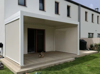 Pergola-lamelowa-biala-4.webp
