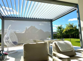 Pergola lamelowa Sun Breaker w kolorze RAL 9006