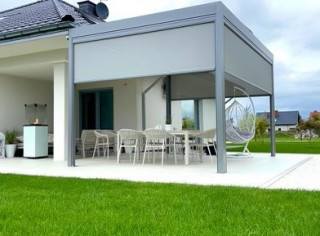 Pergola lamelowa Sun Breaker w kolorze RAL 9006