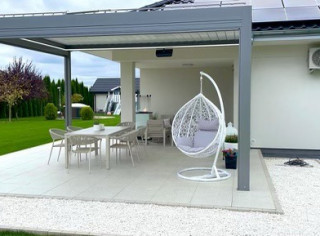 Pergola lamelowa Sun Breaker w kolorze RAL 9006