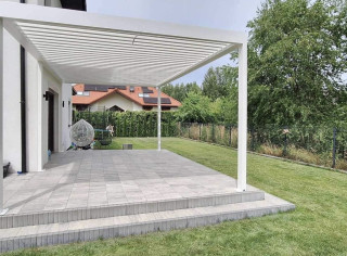 Pergola lamelowa z oświetleniem LED