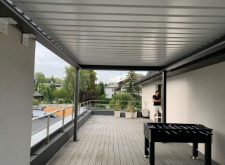 Pergola lamelowa SB400 z oświetleniem LED