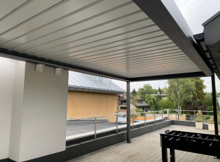 Pergola lamelowa SB400 z oświetleniem LED